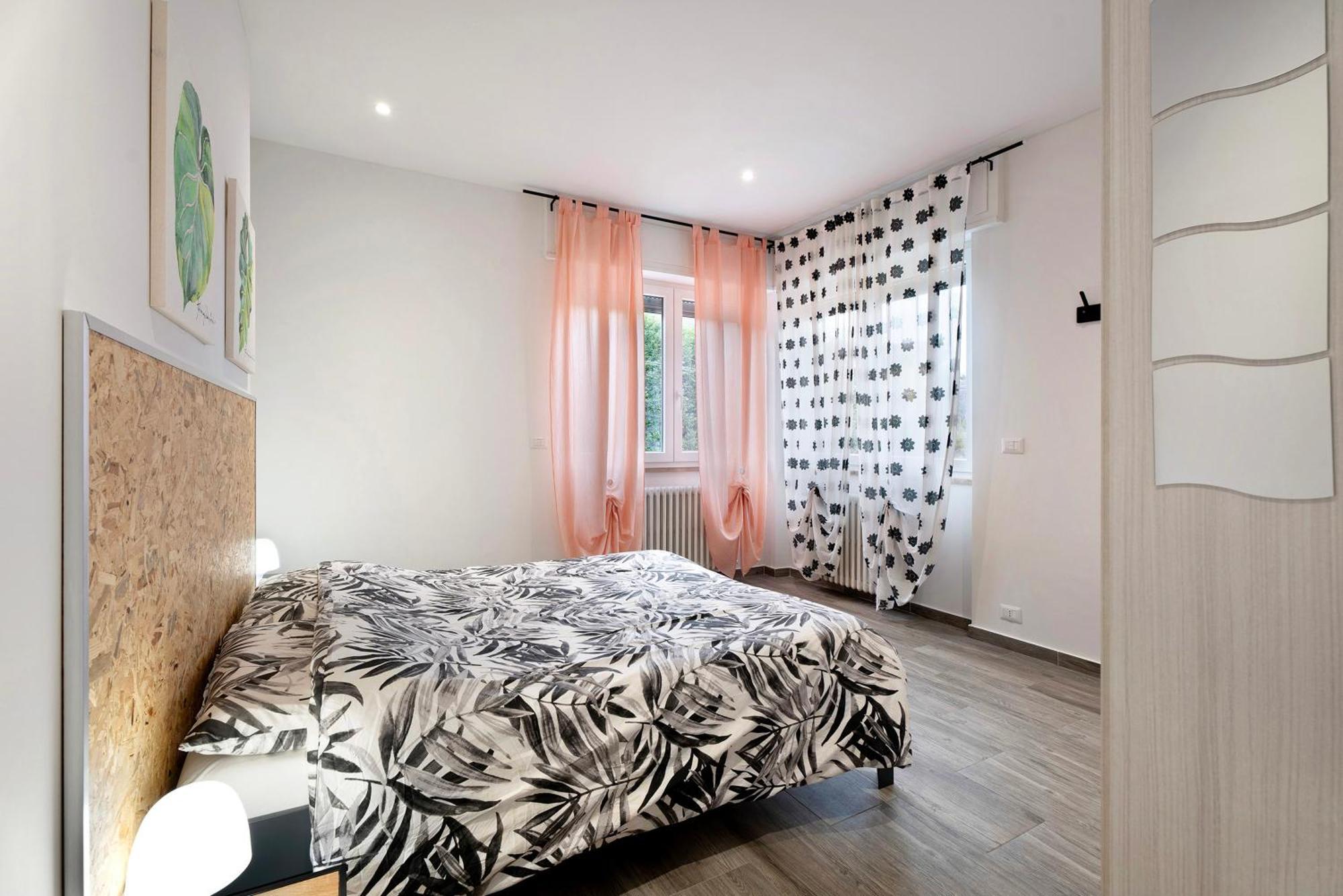 Sweet Home Apartments Peperoncino Arona Exterior photo